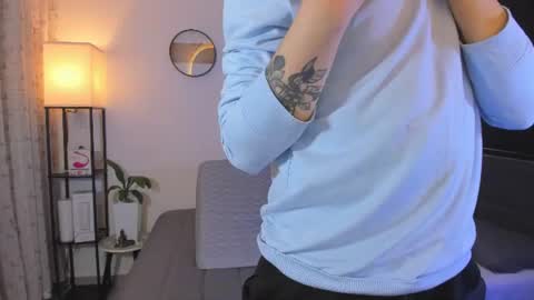 Snapshot of kendel_dimitri chatting on 06-17-26, 05:54 kendel_dimitri online show from 06-17-26, 05:54