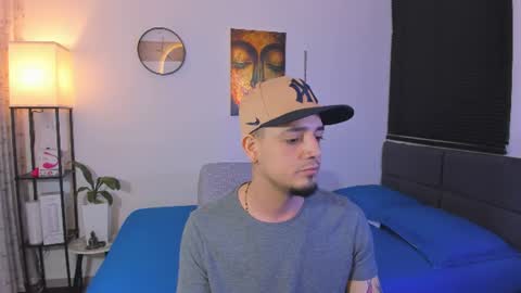 Snapshot of kendel_dimitri chatting on 06-24-26, 01:59 kendel_dimitri online show from 06-24-26, 01:59