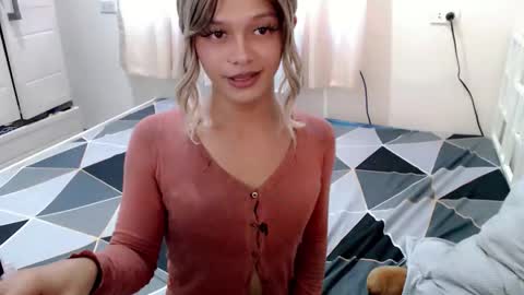 Snapshot of kendra_lunaxx chatting on 06-11-26, 12:32 kendra_lunaxx online show from 06-11-26, 12:32