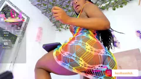 Snapshot of kendra_smiitch chatting on 10-01-25, 02:39 kendra independent online show from 10-01-25, 02:39