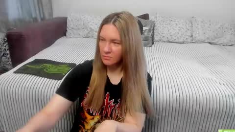 Kendra online show from 06-11-26, 01:05
