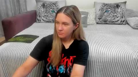 Kendra online show from 07-26-26, 11:44
