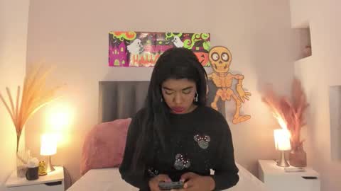 kendrachavez_ online show from 10-13-25, 03:17