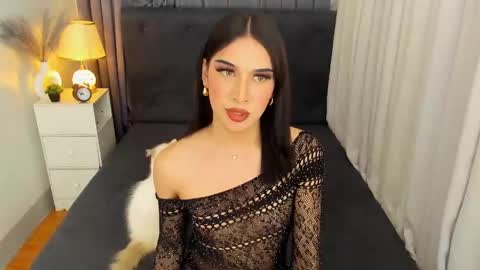 Snapshot of kendrahunter_____ chatting on 03-05-25, 02:01 Kendra online show from 03-05-25, 02:01