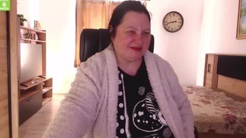 Snapshot of kendrasecrets chatting on 03-24-26, 12:43 Kendra online show from 03-24-26, 12:43