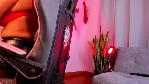 Snapshot of kenia_thompsom01 chatting on 03-13-26, 11:00 kenia_thompsom01 online show from 03-13-26, 11:00