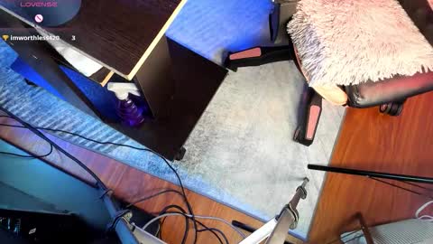  01  online show from 11-27-25, 03:36