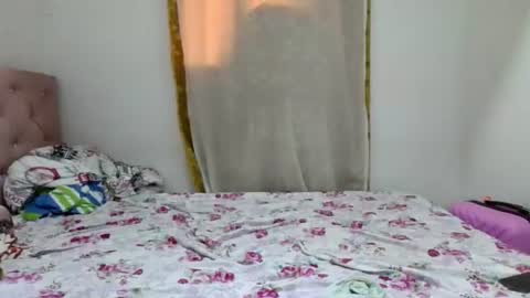    online show from 06-12-26, 10:30