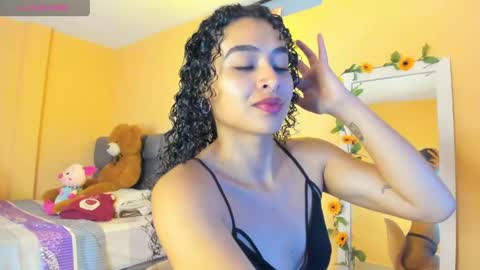Snapshot of keniia_riizz chatting on 05-30-26, 06:38 Kenia online show from 05-30-26, 06:38