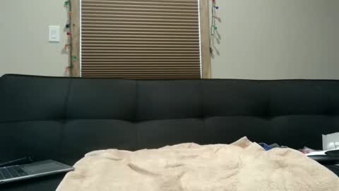 Kenluca online show from 12-22-24, 05:42