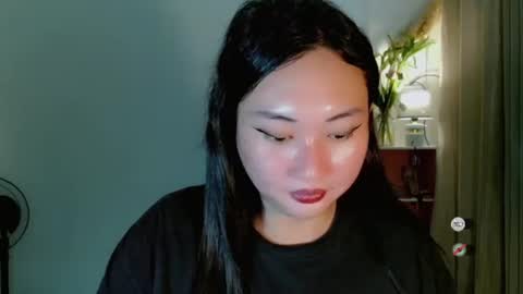 Snapshot of kennaxx69 chatting on 10-24-25, 04:14 kennaxx69 online show from 10-24-25, 04:14