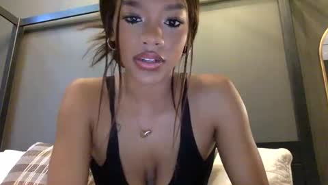 Snapshot of kennedy1024 chatting on 04-06-26, 10:00 kennedy1024 online show from 04-06-26, 10:00