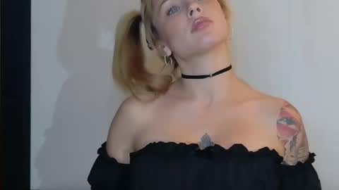kennedystarrr online show from 04-29-26, 03:54