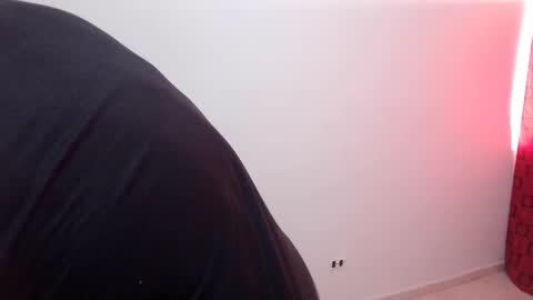 Snapshot of kennerfox77 chatting on 12-05-25, 06:37 Kennfox777 online show from 12-05-25, 06:37