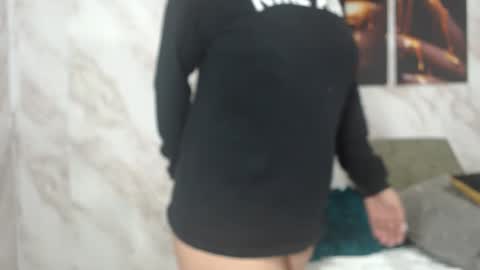 Snapshot of kennethcodyy chatting on 10-10-25, 11:42 kennethcodyy online show from 10-10-25, 11:42