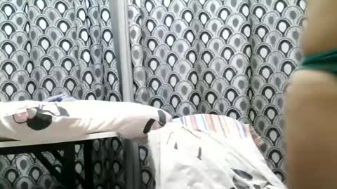 jeanny online show from 06-18-26, 04:24