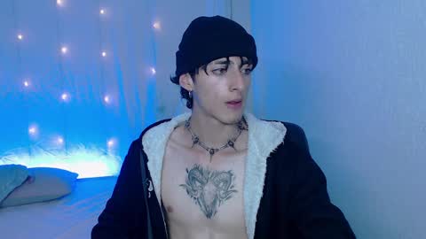 Snapshot of kenny__hot chatting on 12-10-24, 04:27 kenny online show from 12-10-24, 04:27