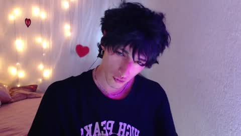 Snapshot of kenny__hot chatting on 02-21-25, 10:04 kenny online show from 02-21-25, 10:04