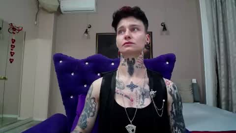 Snapshot of kennyvibe chatting on 06-12-26, 12:04 kennyvibe online show from 06-12-26, 12:04