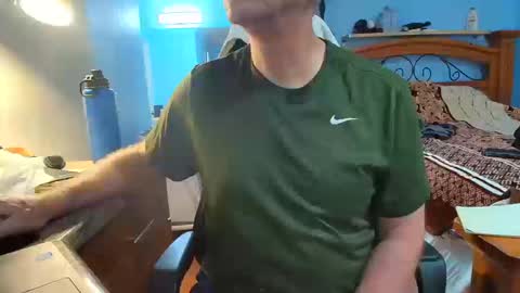 Snapshot of kent_ham chatting on 10-10-25, 10:31 kent_ham online show from 10-10-25, 10:31