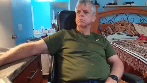 Snapshot of kent_ham chatting on 10-24-25, 11:34 kent_ham online show from 10-24-25, 11:34