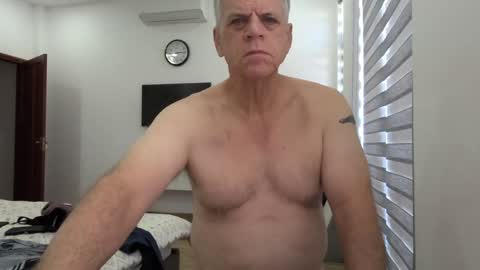 Snapshot of kent_ham chatting on 02-01-26, 01:15 kent_ham online show from 02-01-26, 01:15