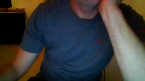 Snapshot of kentall12 chatting on 07-21-26, 01:52 Kentall online show from 07-21-26, 01:52