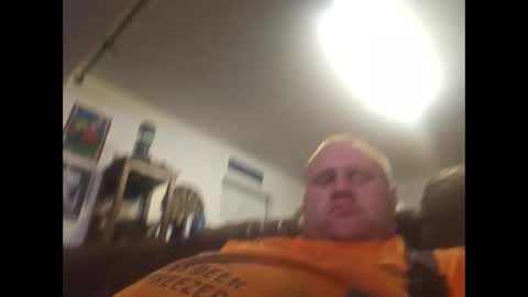 looking 4 free c2c online show from 09-17-25, 03:35