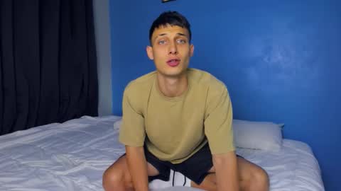 Snapshot of kenter_parker chatting on 02-21-26, 09:43 Peter online show from 02-21-26, 09:43