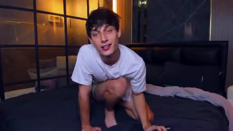 Peter     online show from 06-28-26, 02:23