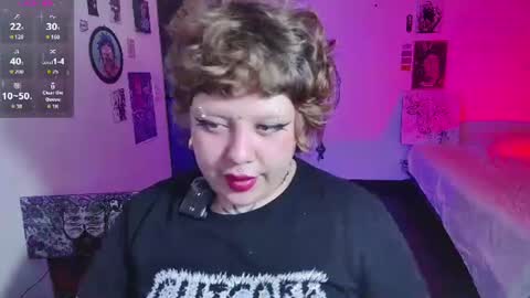 Kenzie online show from 06-19-26, 07:56