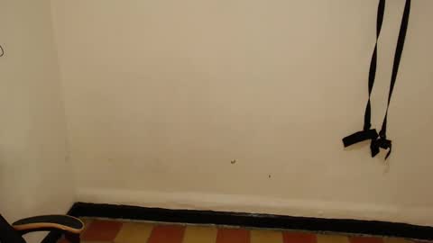 Snapshot of kerani__ chatting on 10-26-25, 11:27 DANIELA online show from 10-26-25, 11:27