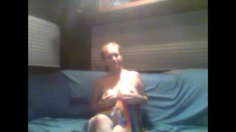 Snapshot of kesem2026 chatting on 04-04-26, 06:00 We will do as we will do online show from 04-04-26, 06:00