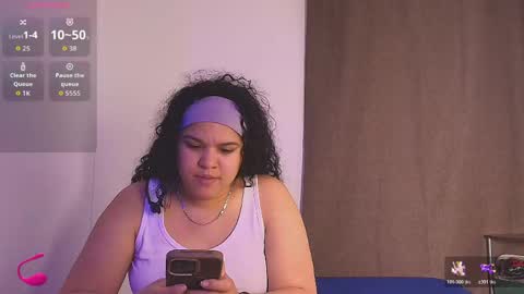 Snapshot of kesha_rosse_ chatting on 05-25-26, 06:30 KESHA online show from 05-25-26, 06:30