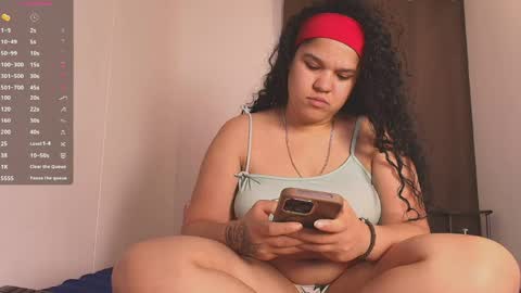 Snapshot of kesha_rosse_ chatting on 05-29-26, 08:23 KESHA online show from 05-29-26, 08:23