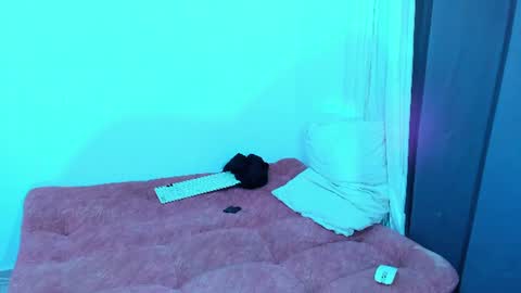 Ketn BuilexX online show from 07-18-26, 04:27