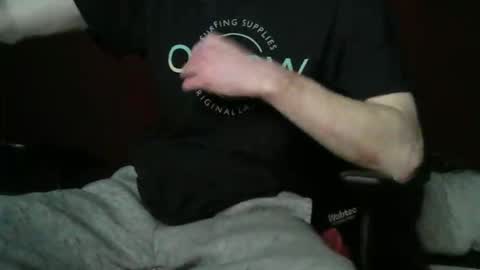 Snapshot of kev19922 chatting on 02-21-26, 10:44 kev19922 online show from 02-21-26, 10:44