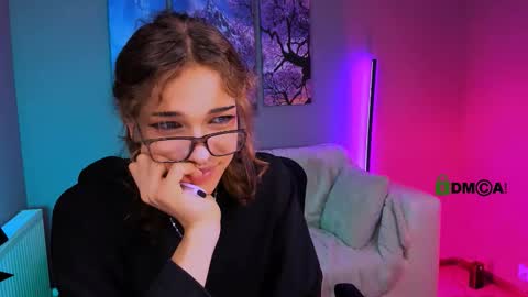kevi here online show from 09-19-25, 07:36