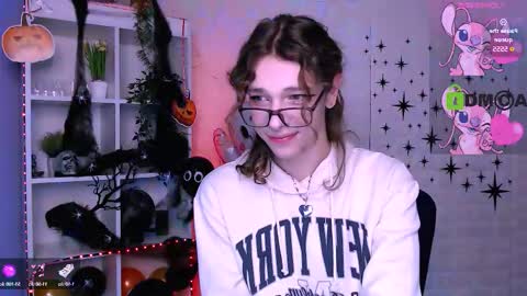 kevi here online show from 10-21-25, 07:25