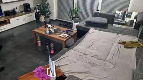 Snapshot of kevin8414 chatting on 01-21-25, 10:08 Nicoalone14 online show from 01-21-25, 10:08