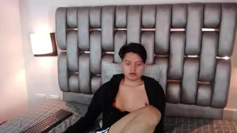 Snapshot of kevin_charless chatting on 03-12-26, 11:05 Kevin online show from 03-12-26, 11:05