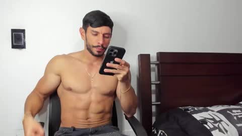 Snapshot of kevin_malone22 chatting on 12-19-25, 09:11 kevin_malone22 online show from 12-19-25, 09:11