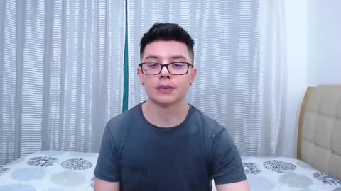 Snapshot of kevinhunts chatting on 02-26-25, 08:59 Kevin online show from 02-26-25, 08:59