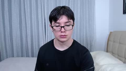 Snapshot of kevinhunts chatting on 10-24-25, 06:04 Kevin online show from 10-24-25, 06:04