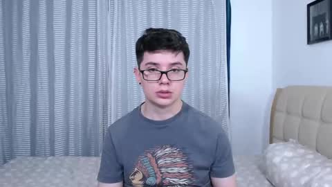 Snapshot of kevinhunts chatting on 11-07-25, 03:39 Kevin online show from 11-07-25, 03:39