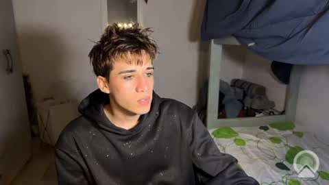 Snapshot of kevinonly43 chatting on 04-04-26, 07:28 kevonly online show from 04-04-26, 07:28