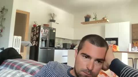 Snapshot of kevinpillobello chatting on 05-09-26, 11:15 kevinpillobello online show from 05-09-26, 11:15
