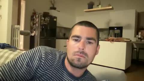 Snapshot of kevinpillobello chatting on 05-12-26, 07:00 kevinpillobello online show from 05-12-26, 07:00