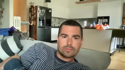 Snapshot of kevinpillobello chatting on 05-20-26, 04:57 kevinpillobello online show from 05-20-26, 04:57
