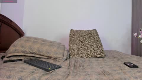 kevin and ottis online show from 04-10-26, 01:44